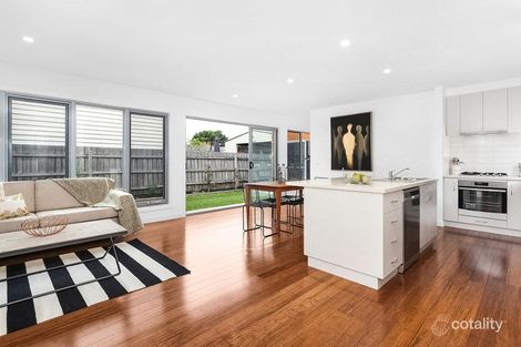 Property photo of 2/26 Glanfield Street Northcote VIC 3070