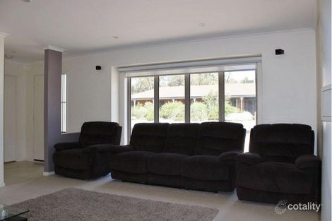 Property photo of 16 Vincent Drive Kennington VIC 3550