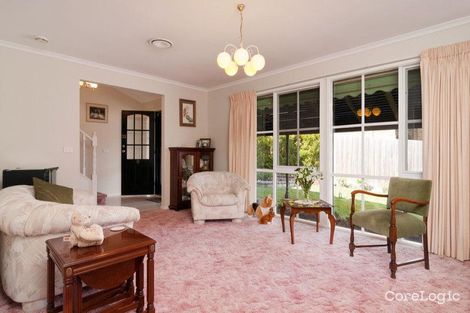 Property photo of 32 Alpine Way Kilsyth VIC 3137