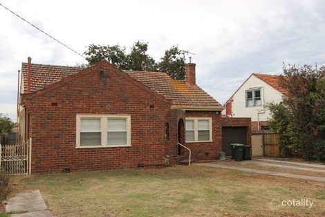 18 Douglass St, Manifold Heights, VIC 3218