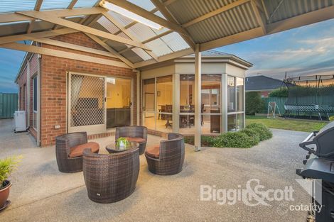 Property photo of 62 Lake Gardens Avenue Lake Gardens VIC 3355