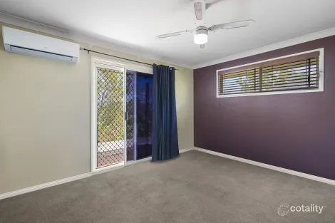 Property photo of 30 Crestridge Crescent Oxenford QLD 4210