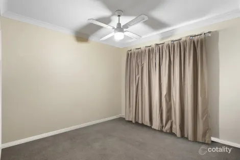 Property photo of 30 Crestridge Crescent Oxenford QLD 4210