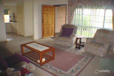 Property photo of 4 York Court Sandstone Point QLD 4511