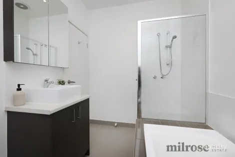 Property photo of 1/120 Biggs Street St Albans VIC 3021