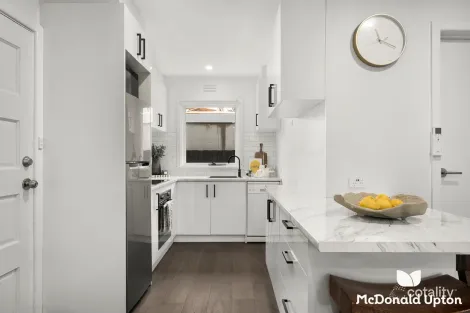 Property photo of 8/91 Lincoln Road Essendon VIC 3040