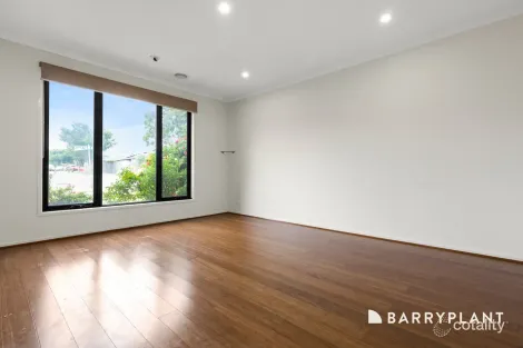 Property photo of 21 Nixon Drive Berwick VIC 3806