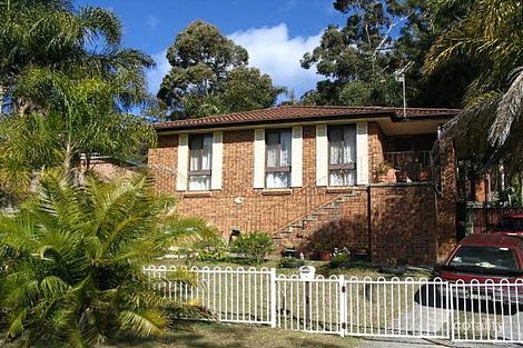 24 Katherine Cres, Green Point, NSW 2251