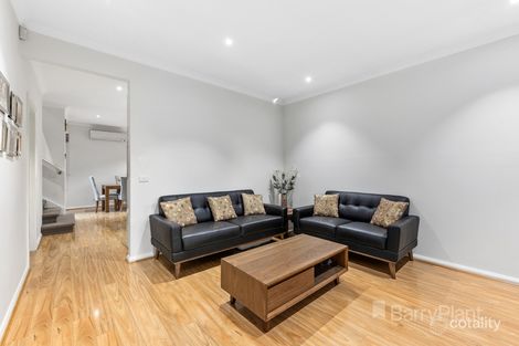 Property photo of 1/52 Oberon Avenue St Albans VIC 3021
