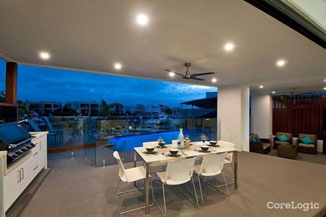 Property photo of 4 Knightsbridge Parade West Paradise Point QLD 4216