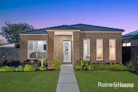 34 Parklink Dr, Cranbourne East, VIC 3977
