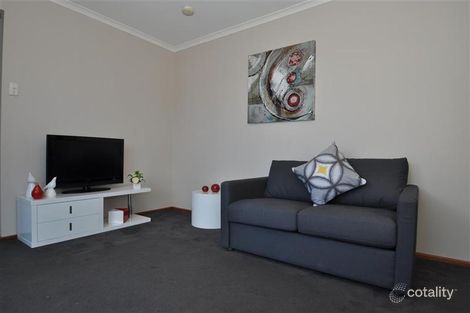 Property photo of 6 Seaview Court Morphett Vale SA 5162