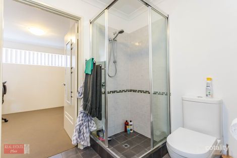 Property photo of 8/13 Spring Avenue Midland WA 6056