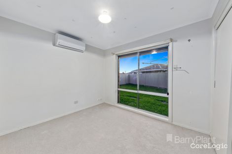 Property photo of 18 Jester Court Kings Park VIC 3021