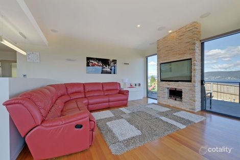 Property photo of 1 Regatta Place Tranmere TAS 7018