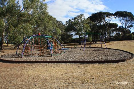 Property photo of 7 Oswin Court Morphett Vale SA 5162