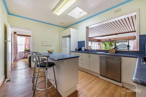 Property photo of 4 Panoramic Grove Glen Waverley VIC 3150