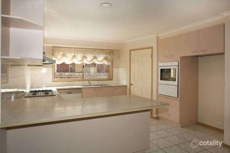 Property photo of 28 Chirnside Road Berwick VIC 3806