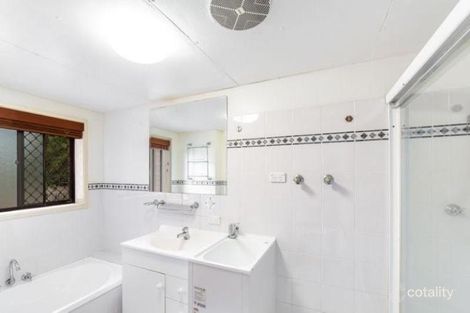 Property photo of 2/28 Sunrise Boulevard Surfers Paradise QLD 4217