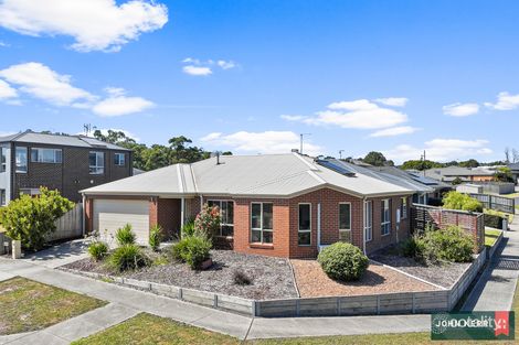 8 Avoca Pl, Moe, VIC 3825