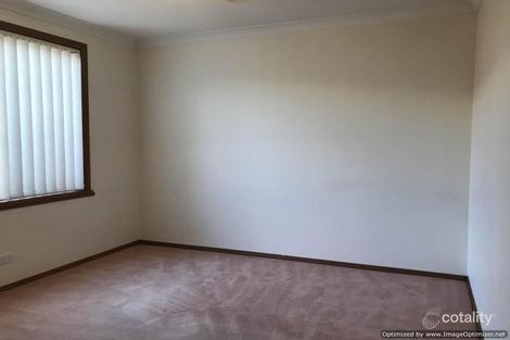 Property photo of 4 Reddrop Court Altona Meadows VIC 3028