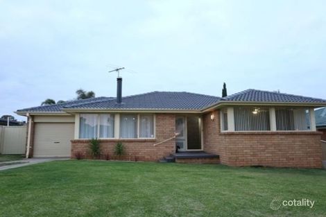 Property photo of 10 Cooradilla Place Bradbury NSW 2560