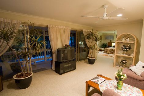 Property photo of 11 Seacove Court Noosaville QLD 4566