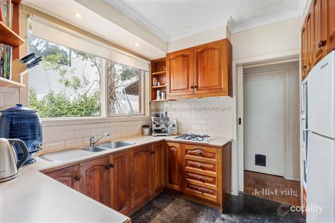 Property photo of 142 Watsons Road Glen Waverley VIC 3150