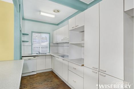 Property photo of 56 Catherine Street Mannering Park NSW 2259
