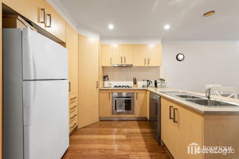 Property photo of 2/227 Outlook Drive Dandenong North VIC 3175