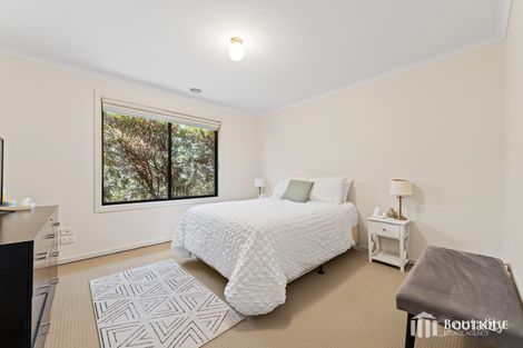 Property photo of 2/227 Outlook Drive Dandenong North VIC 3175