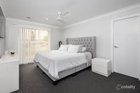 Property photo of 10 Lallal Place Gobbagombalin NSW 2650