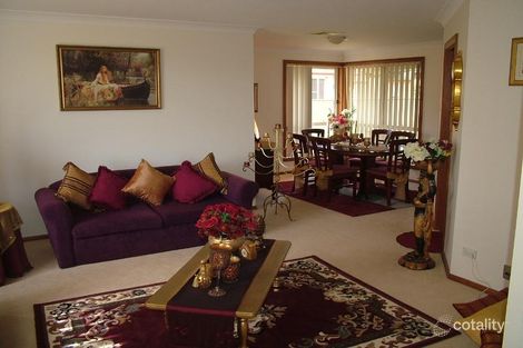 Property photo of 19 Ken McMullen Place Dubbo NSW 2830
