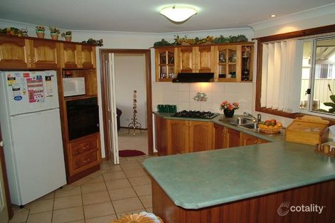 Property photo of 19 Ken McMullen Place Dubbo NSW 2830