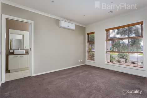 Property photo of 83 Kingsford Drive Point Cook VIC 3030