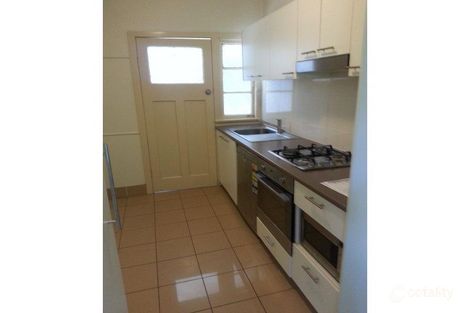 19 Westbourne St, Highgate Hill, QLD 4101