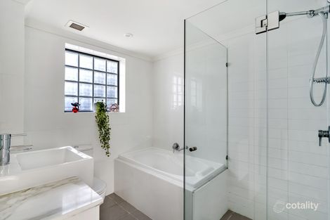 Property photo of 28/30 Albany Street St Leonards NSW 2065