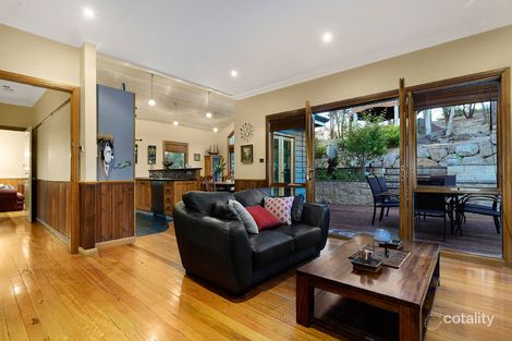Property photo of 61 Leane Drive Eltham VIC 3095
