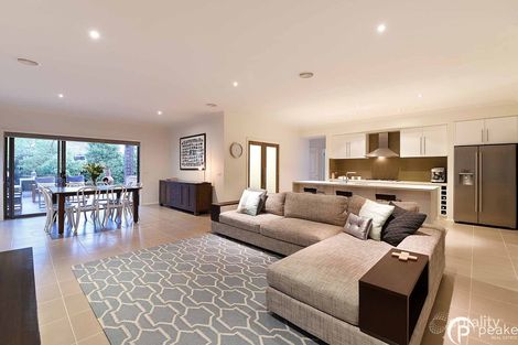 Property photo of 21 Clendon Street Berwick VIC 3806