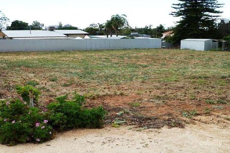 Property photo of 15 First Street Loxton SA 5333