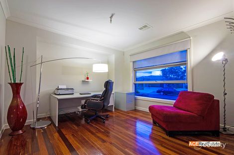 Property photo of 24 Tusmore Road Point Cook VIC 3030