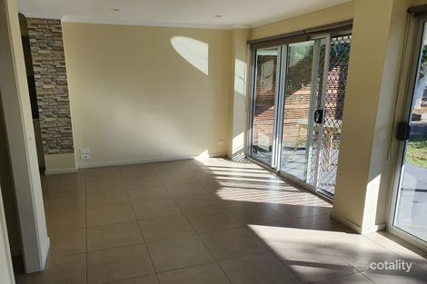 Property photo of 5 Lachlan Court Helensvale QLD 4212
