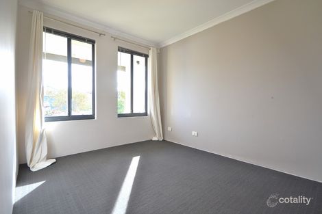 Property photo of 50 Longhurst Way Queens Park WA 6107