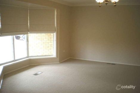 Property photo of 2 Dandarbong Crescent Goulburn NSW 2580
