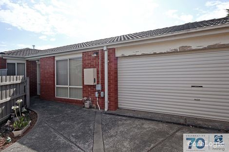 Property photo of 2/10 Leanna Court Cranbourne West VIC 3977