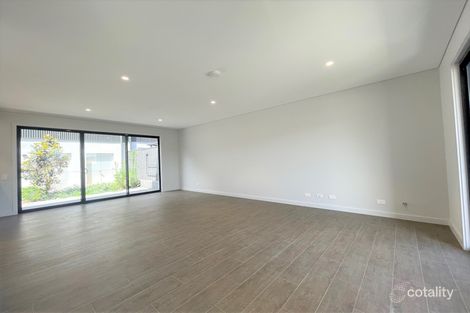 Property photo of 25 General Boulevard Edmondson Park NSW 2174