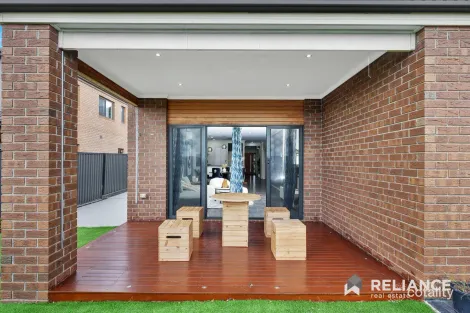 Property photo of 17 Cloverdale Road Tarneit VIC 3029