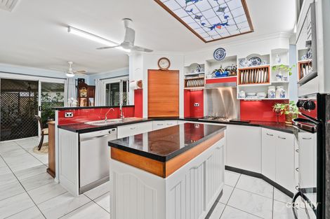 Property photo of 2 William Street Urangan QLD 4655