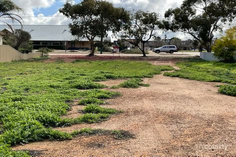 16 Parker St, Quairading, WA 6383