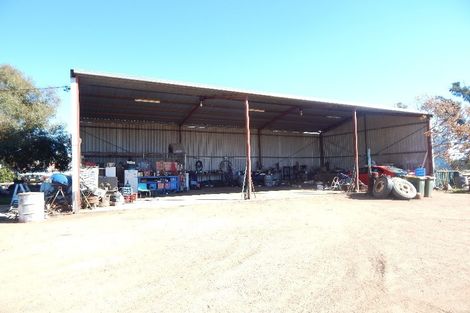 Property photo of 13 Sungift Avenue Narromine NSW 2821